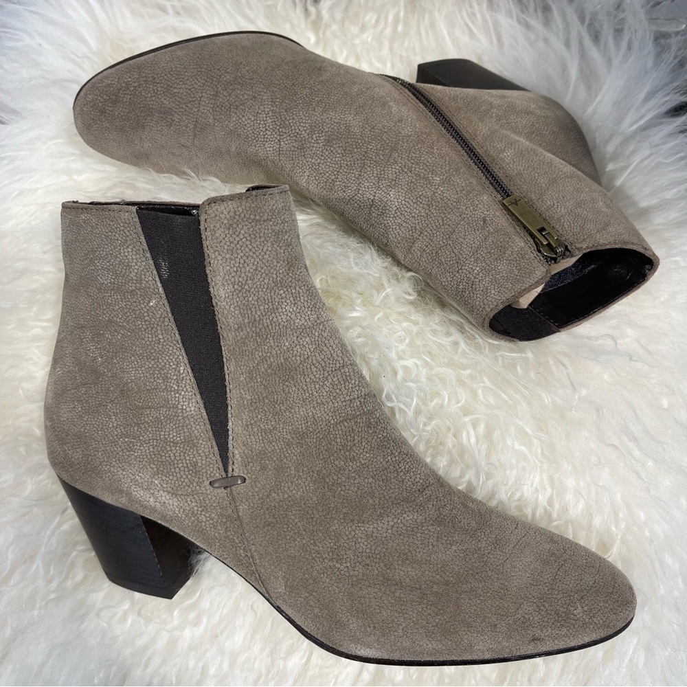 Aquatalia leather booties women’s size 9.5